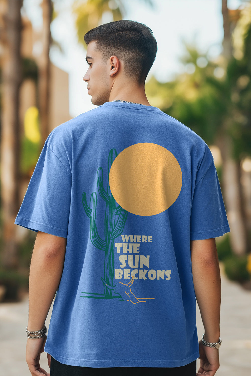 Where the sun beckons Oversized T-Shirt